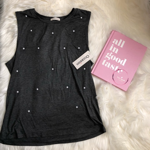 occasion Tops - NWT Chic Workout Tank